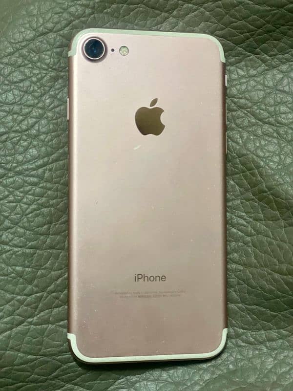 Iphone 7 rose gold 1