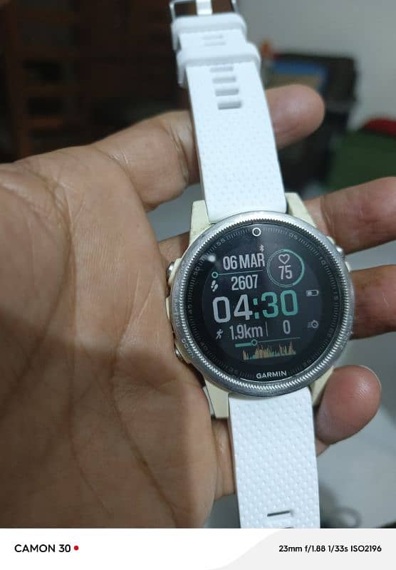 garmin fenix 5s very good condition 2