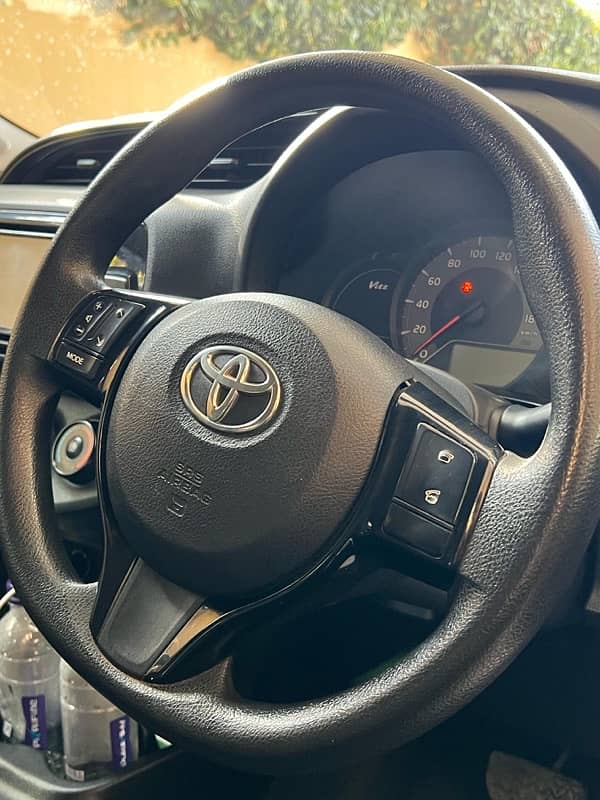 Toyota Vitz 2018 6