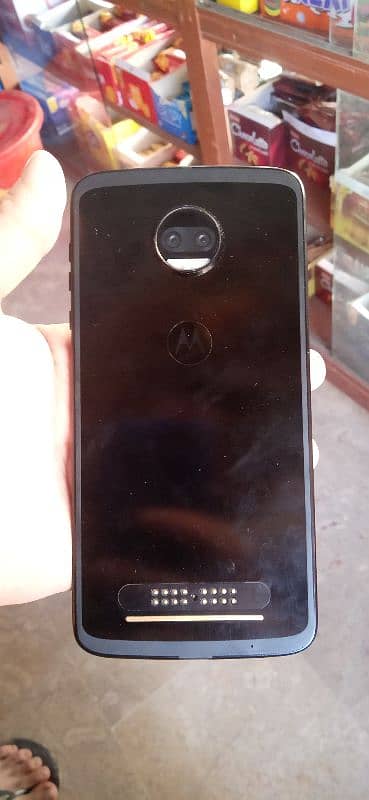 moto z2 force 4/64 2