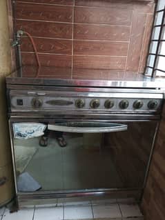 five stove burner with big oven