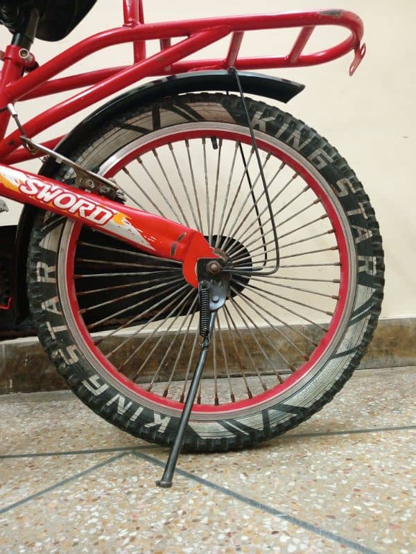 20 INCH IMPORTED CYCLE FOR 3 TO 10 YEAR KIDS 6 MONTHS USED 03165615065 11