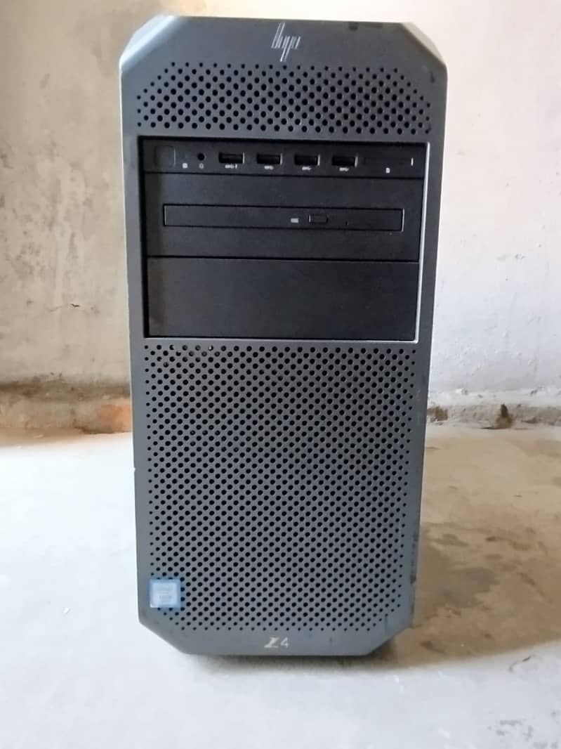 HP Z4 G4 / W 2123 (Barebone only) 0