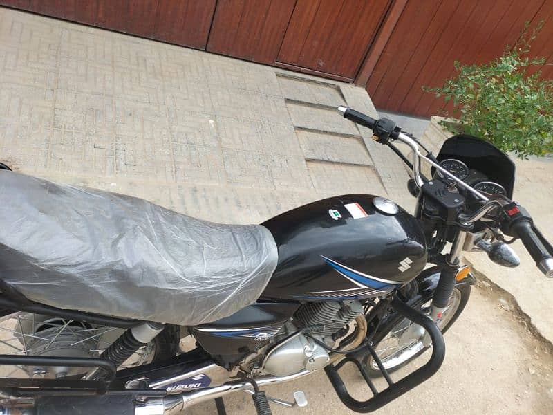 Suzuki 150 karachi number second owner 3