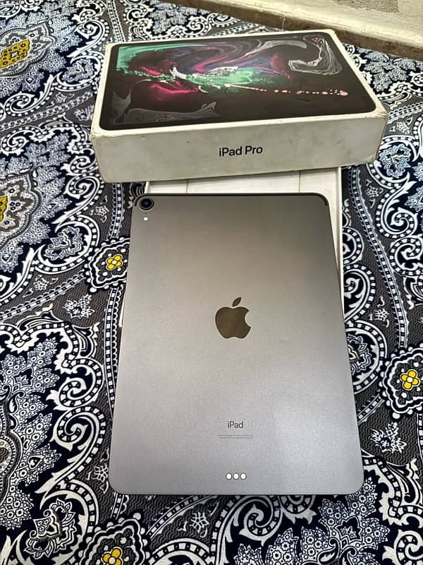 iPad Pro 11 inch full box all ok ha 1