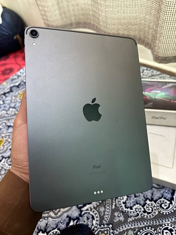 iPad Pro 11 inch full box all ok ha 4