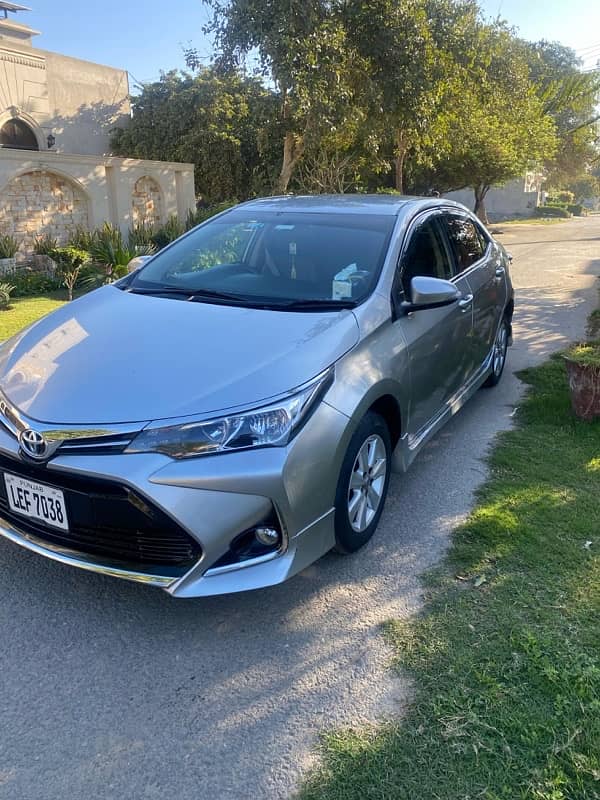 Toyota Corolla Altis 2015 4