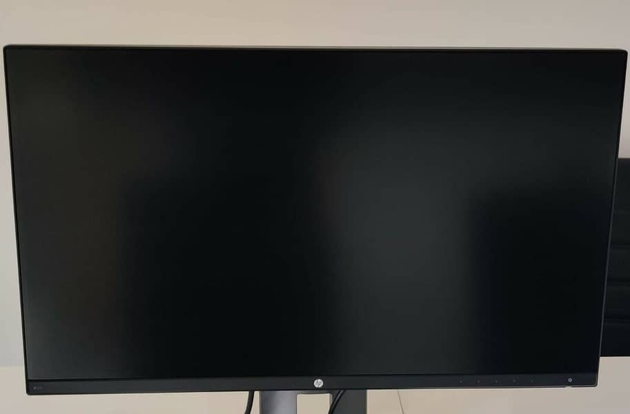 HP Z27n 27-Inch Bezel Less Display Monitor 0