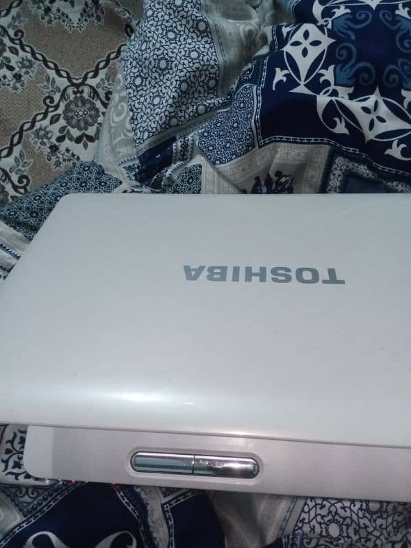 Toshiba laptop 3