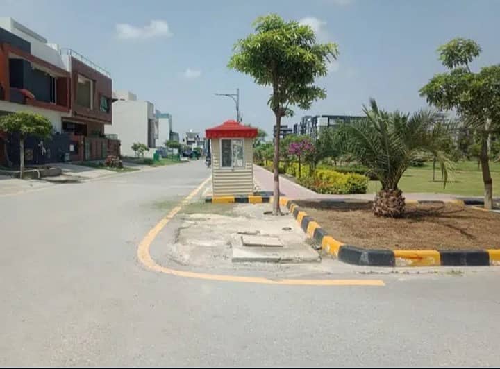 8 MARLA PLOT FOR SALE in FAISAL TOWN BLOCK B 32