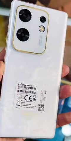 Infinix zero 30 pearl white