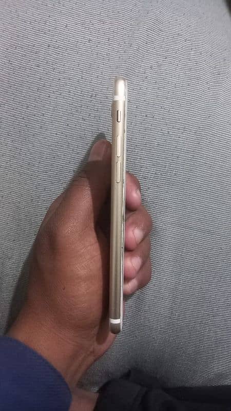 iPhone 7 non pta 1