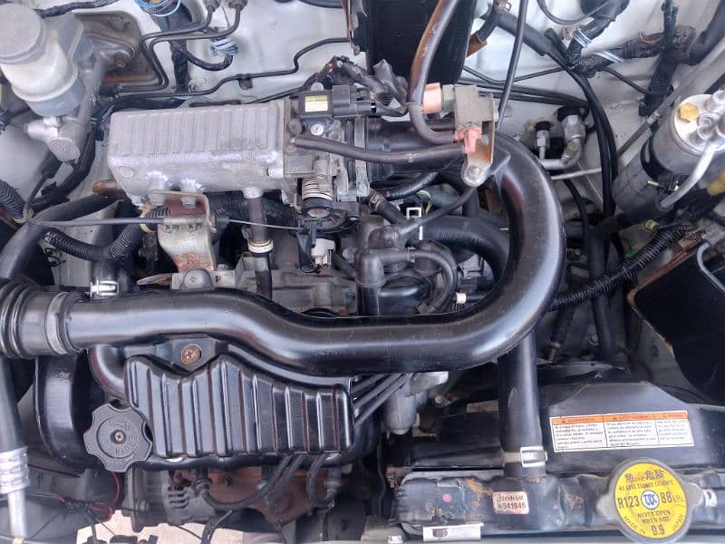 Suzuki Mehran VXR 2015/16 3