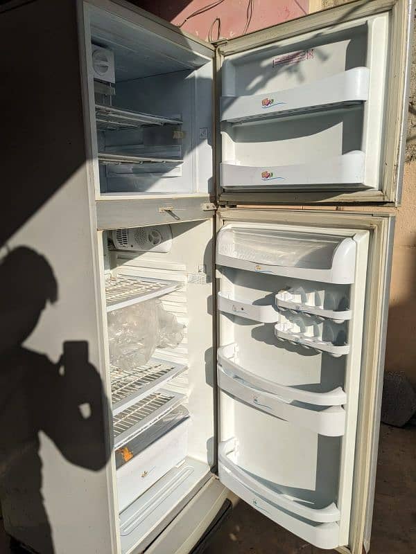 Pel Refrigerator 6400 2