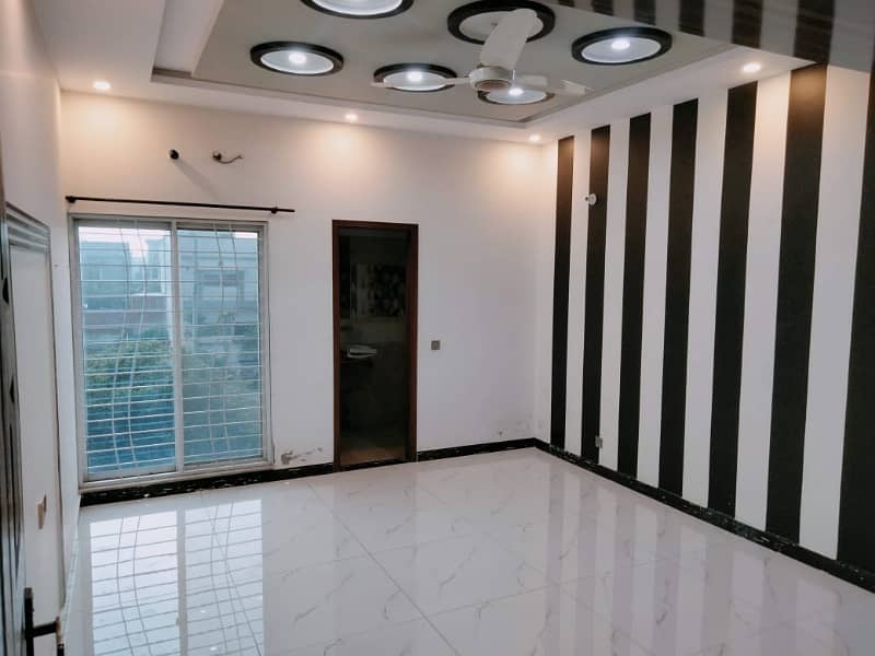 Brand New 10 Marla upper portion for rent available with gas near DHA M block 10