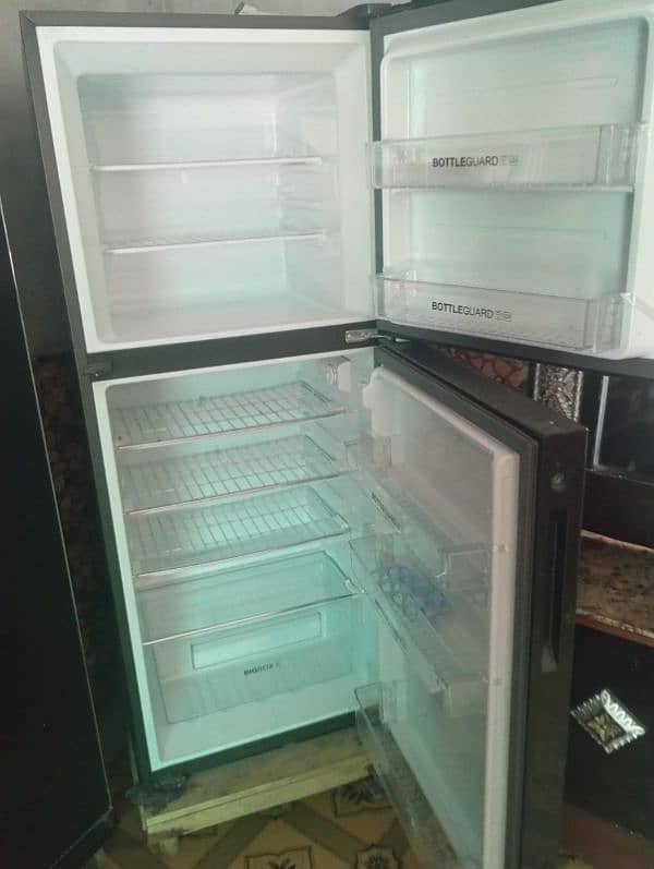 Refrigerator 306 Model HAIER 1