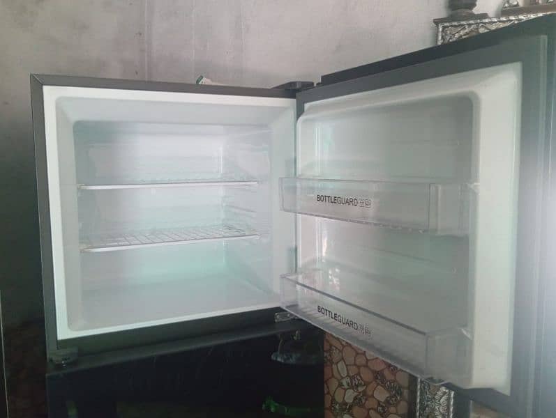 Refrigerator 306 Model HAIER 6