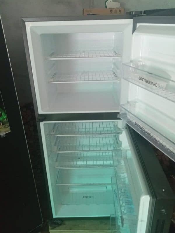 Refrigerator 306 Model HAIER 8