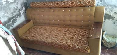 Good condition sofa set