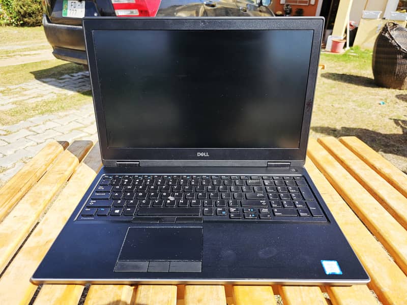 Dell Precision 7530 - Core i7 - 8th Gen 0