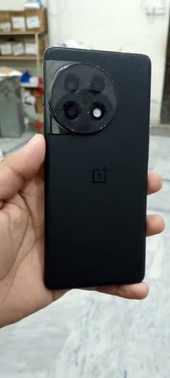 one plus 11r 5g 10by10 all ok 12+12gb ram