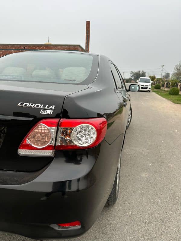 Toyota Corolla GLI 2012 6