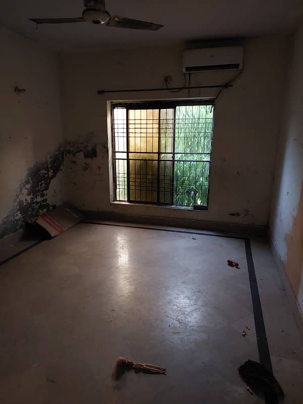 17 Marla Double Storey Old House Nespak Society Phase-1 Lahore 22