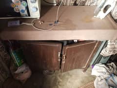 iron stand good condition