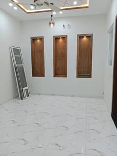 Portion Ava For Rent At Service Road Dhoke Kashmiriyan