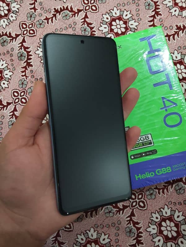 infinix hot 40 8+8/256Gb Full box in waranty 3