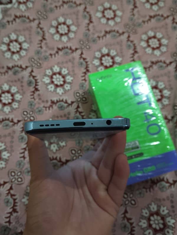 infinix hot 40 8+8/256Gb Full box in waranty 4