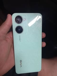 I am selling vivo y03