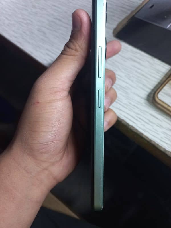 I am selling vivo y03 3