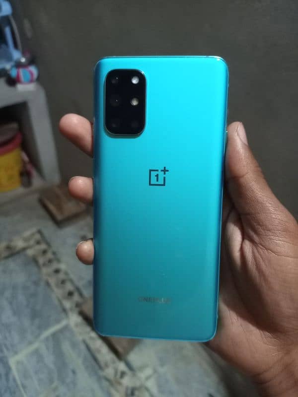 One Plus 8T 5g 12/256 7