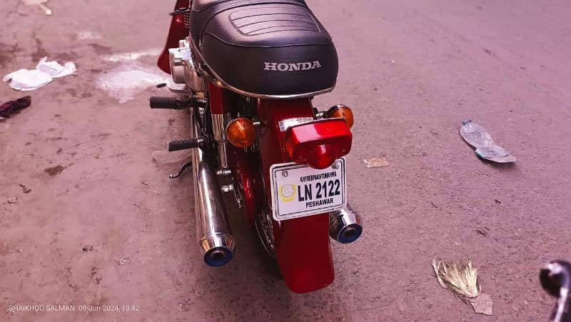 HONDA CD 200 RED 3