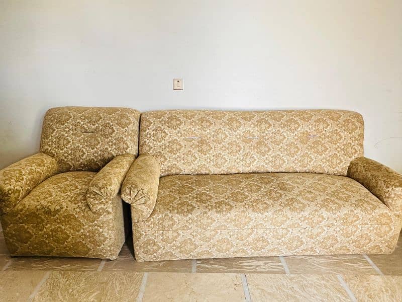 golden sofa set 0