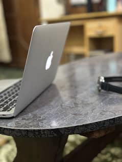 Macbook Air early 2015