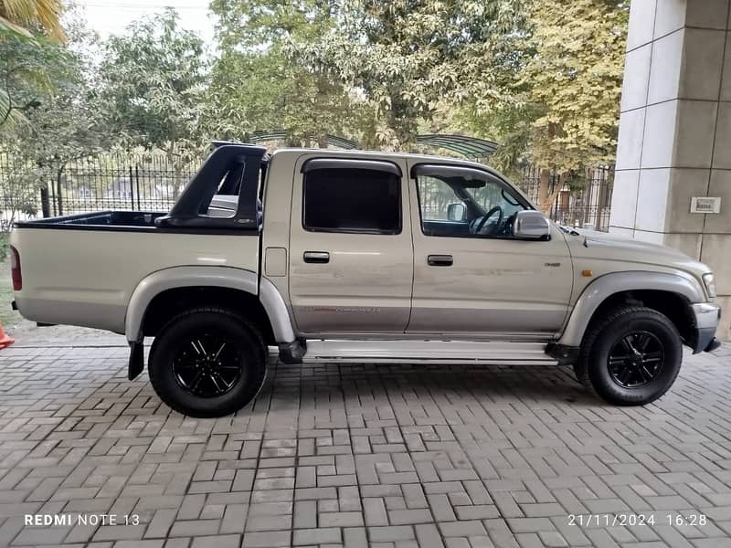 Toyota tiger 4×4 2003 Automatic imported 4