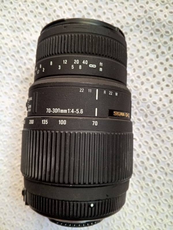 Nikon D5100 perfect condition 70-300mm 7