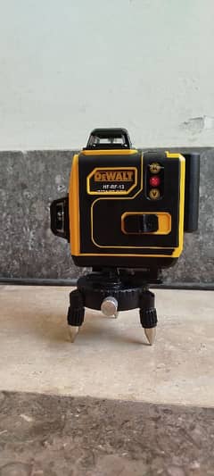 16 lines 3D/4D laser level with stand and box remote control function