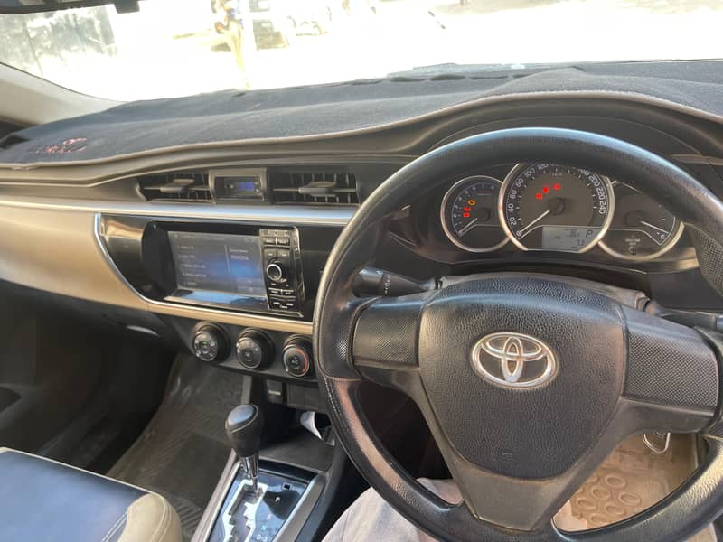 Toyota Corolla Altis 2016 5