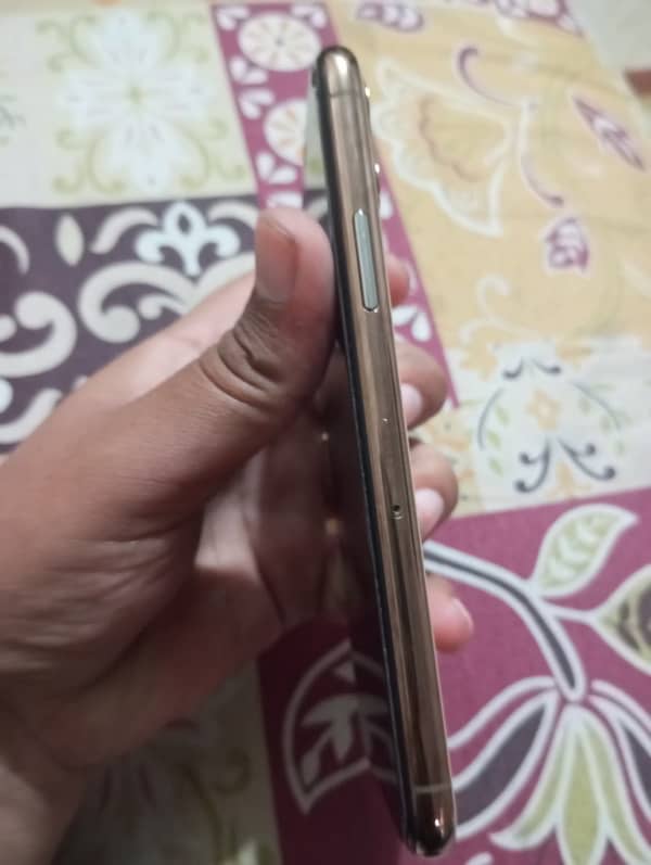 Iphone 11 pro official dual Pta proved 7