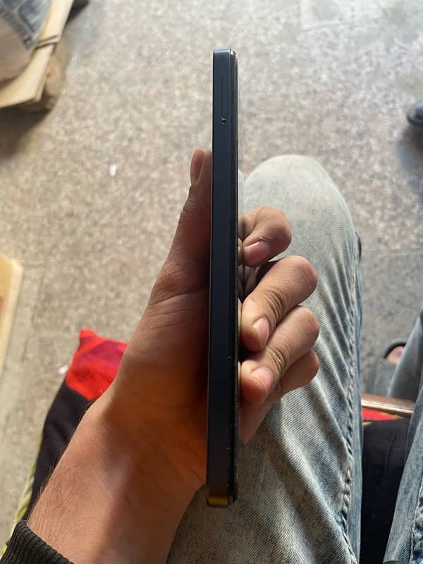 INFINIX SMART 8 64 Gb all ok with box charger 5