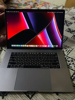 Macbook 2017 touchbar 15inches 16:512