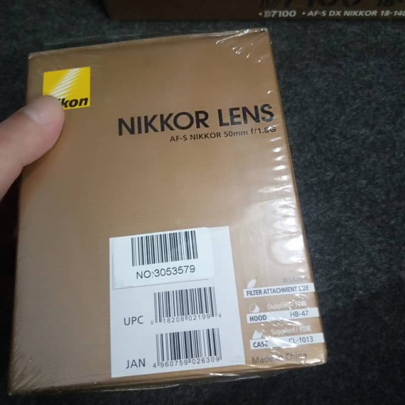 Nikon 50mm 1.8G just like new 3