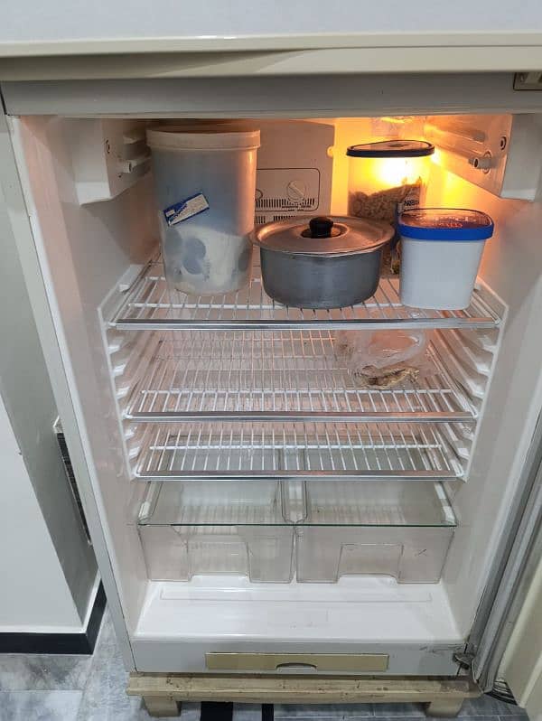 Refrigerator for sale 3