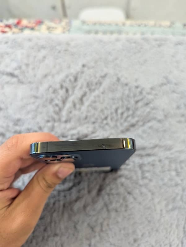 iphone 12 pro (128gb) pta 4