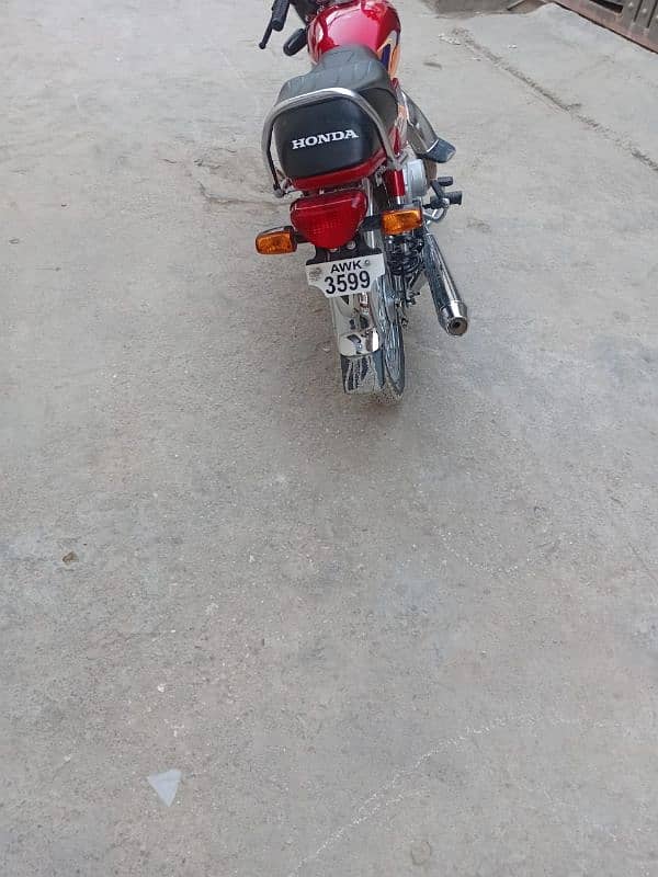 Brand New Bike 4 Sale All Punjab Registeration On The Spot Biomatric 3