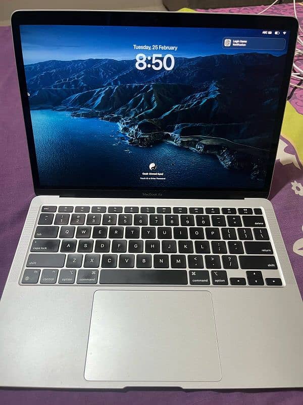 MacBook Air M1 2020 8/256 1