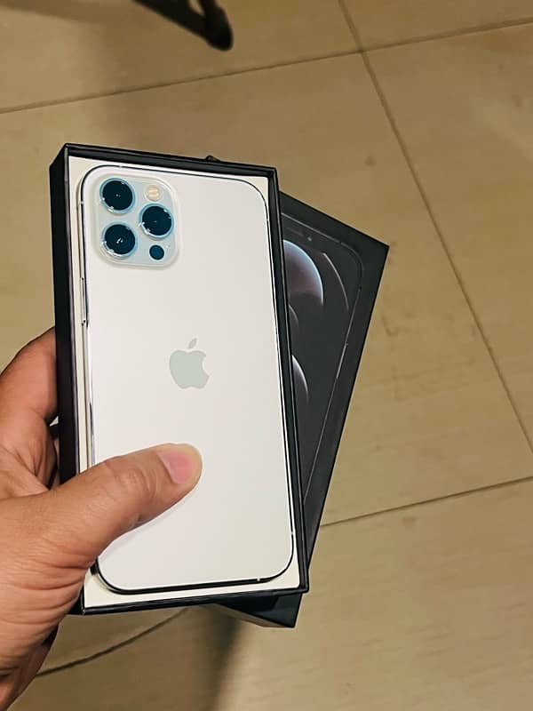 iphone 12 pro max 512gb PTA 10/10 100% Zero Cycle 5